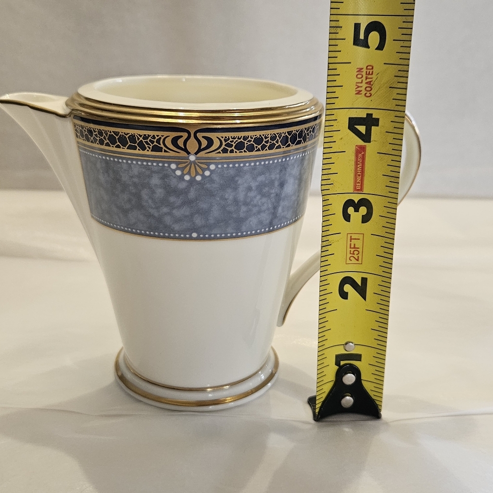 Noritake "Icon" pattern creamer. - Picture 6 of 7